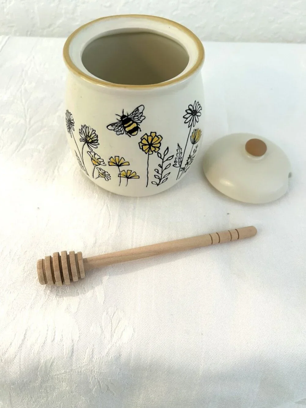 Bumble Bee Ceramic Honey Pot W/Stirrer